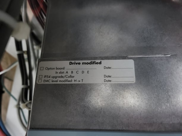 20 HP Eaton Cutler-Hammer, SVX00031V018, variable frequency drive, 600 Volts, 40 amps, like new - Image 9