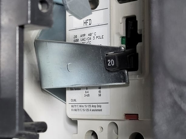 10 HP Eaton, SVX007A1-5A4N1, variable frequency drive, 600 Volts, 13.5 amps, like new - Image 10