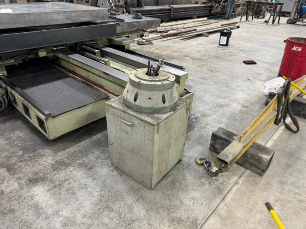 3.9" Toshiba, Shibaura #BT-10BR3, table type horizontal boring mill, #50 taper, 1977 - Image 4
