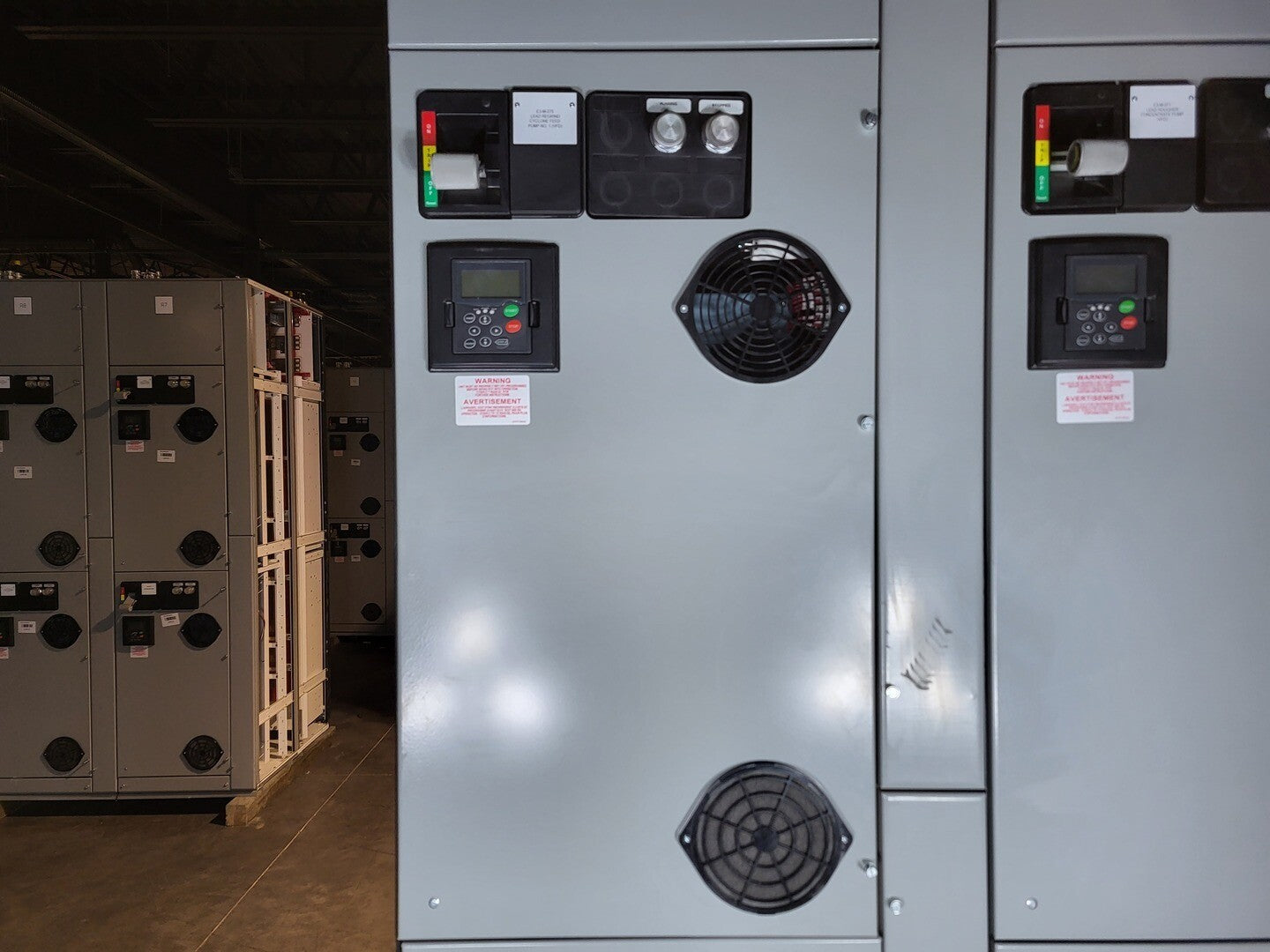 10 HP Eaton, SVX007A1-5A4N1, variable frequency drive, 600 Volts, 10 amps, like new - Image 1