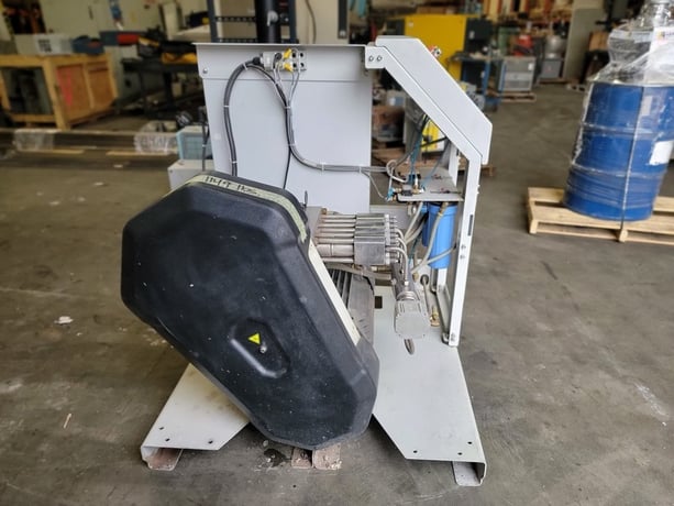 KMT #Tri-Line, waterjet pump, 30 HP, 55000 psi, 480 V., 3 phase, 2112 hours, serial #317-16380 - Image 7