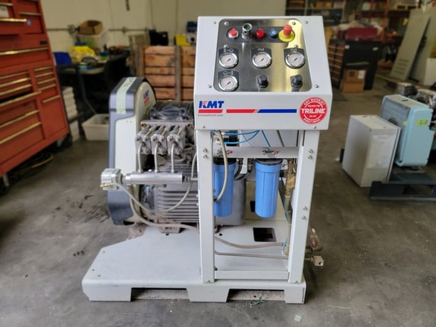 KMT #Tri-Line, waterjet pump, 30 HP, 55000 psi, 480 V., 3 phase, 2112 hours, serial #317-16380 - Image 9