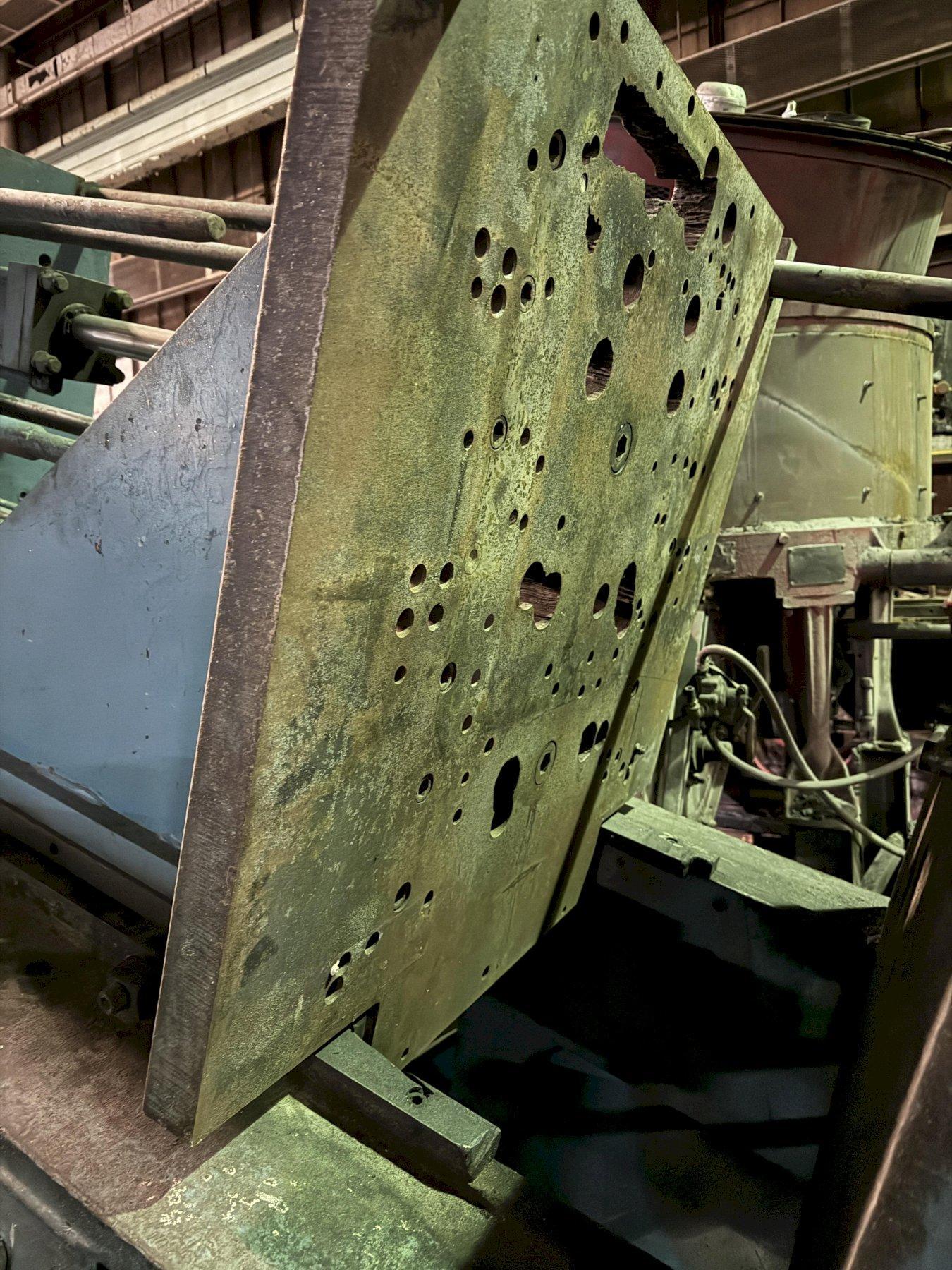 Stahl, permenant molding machine with 36" x 46" platen, hydraulic system and controls - Image 5