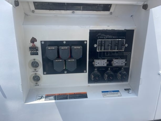 56 KW Multiquip #DCA70SSIU4f, diesel generator, sound attenuated enclosure, trailer tank, 240/480 Volts, 6843 - Image 3
