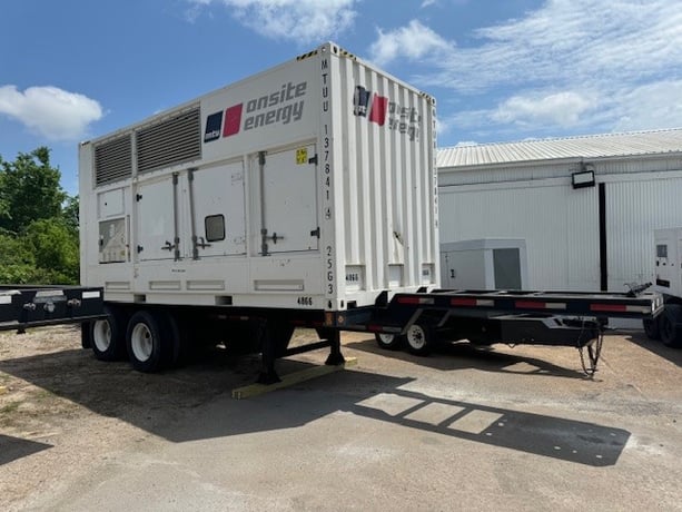 550 KW Mtu Onsite Energy #12V1600B40S, diesel towable rental generator, sound attenuated enclosure, 6671 - Image 1