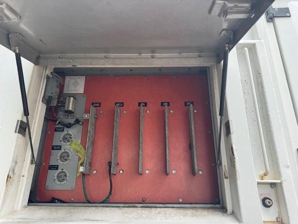 550 KW Mtu Onsite Energy #12V1600B40S, diesel towable rental generator, sound attenuated enclosure, 4410 - Image 7