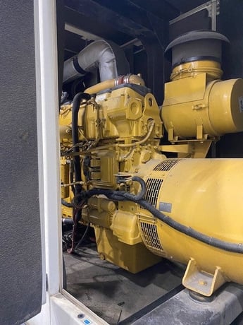 365 KW Caterpillar #3456, diesel generator, trailer mounted, 600 Volts, 166 hours, S/N 3PG00271 - Image 6
