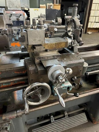 14" x 32" Yuasa #LX1432, toolroom lathe, 10" 4-Jaw chuck, 80-2000 RPM, QC toolpost, S/N BFE80001-1H - Image 7