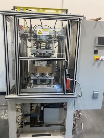 Branson #HH15H, Hot Plate Welder, 12" x15" heat platen, 27" between press platens, 2016 - Image 1