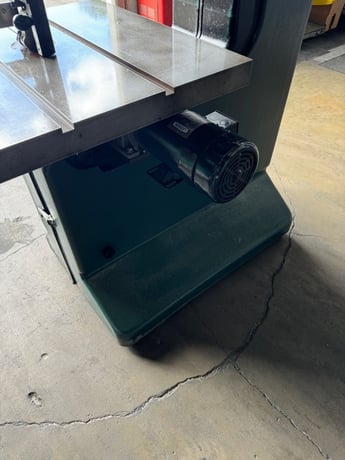 20" x 24" Wellsaw #W-20, vertical bandsaw, 3 HP, 3000 FPM, 0.37"W x 193" L blade - Image 4