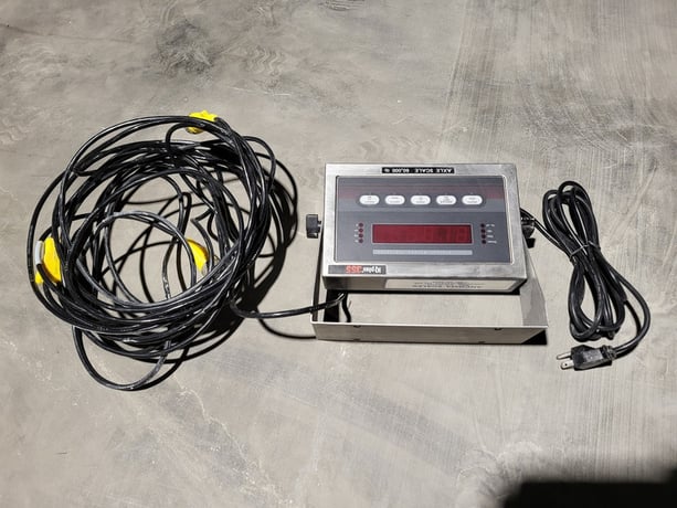 60000 lb. Rice Lake, digital weight indicator IQ Plus 355 with platform - Image 3