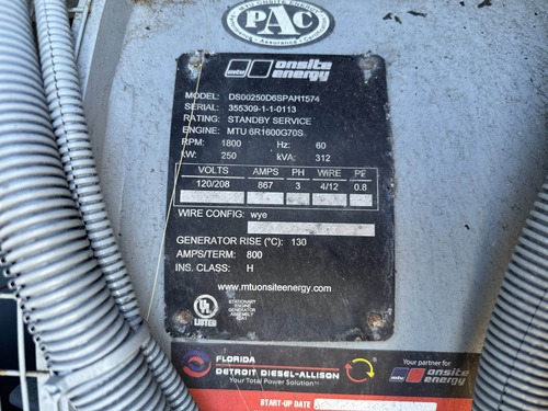 250 KW MTU #DS00250D6SPAH1574, diesel generator set, 120/208 Volts, 3-phase, 1800 RPM, 256 hours, MTU 6R1600 - Image 1