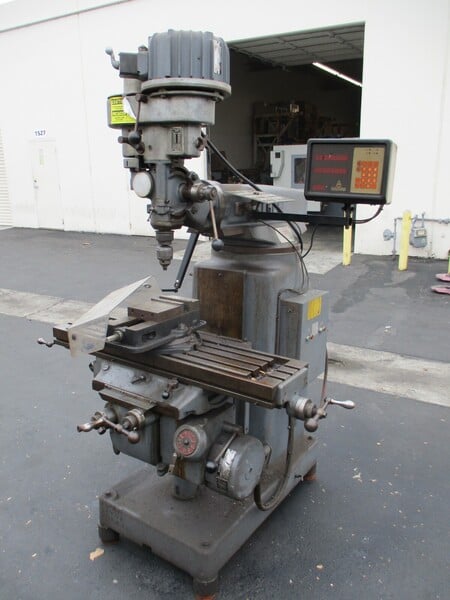 Tree #2UVR, vertical mill, 10.5"x42"tbl, 2 HP, 2-Axis digital read out,variable speed 60-3300 RPM,power feed - Image 4