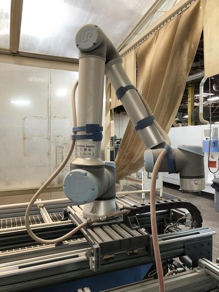 Universal Robots, UR-10E, Spray Finish Robot, 22 lbs. Payload, 51.1" reach, 2006 - Image 1
