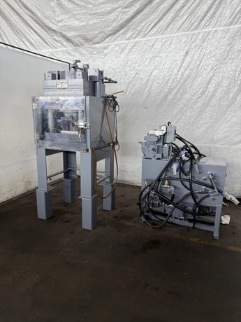 300 Ton, M & N, 4-post Hydraulic Hobbing Press, 6" stroke, 7" daylight - Image 1