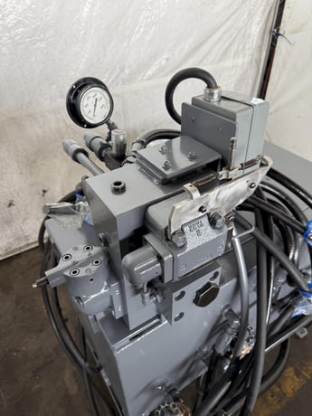 300 Ton, M & N, 4-post Hydraulic Hobbing Press, 6" stroke, 7" daylight - Image 10