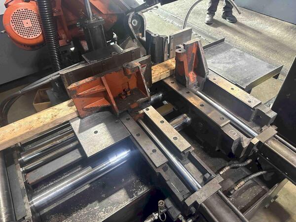 12" x 14" Cosen #C-300NC, automatic horizontal band saw, Taian PLC, 12" round, 5 HP, 328 FPM, 2010 - Image 7