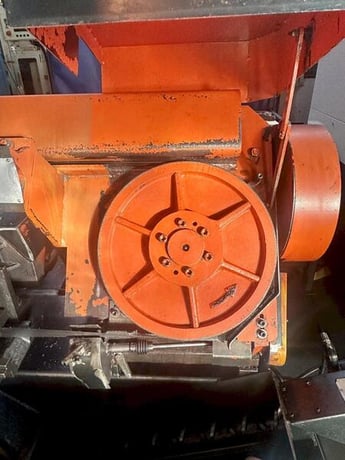12" x 14" Cosen #C-300NC, automatic horizontal band saw, Taian PLC, 12" round, 5 HP, 328 FPM, 2010 - Image 9
