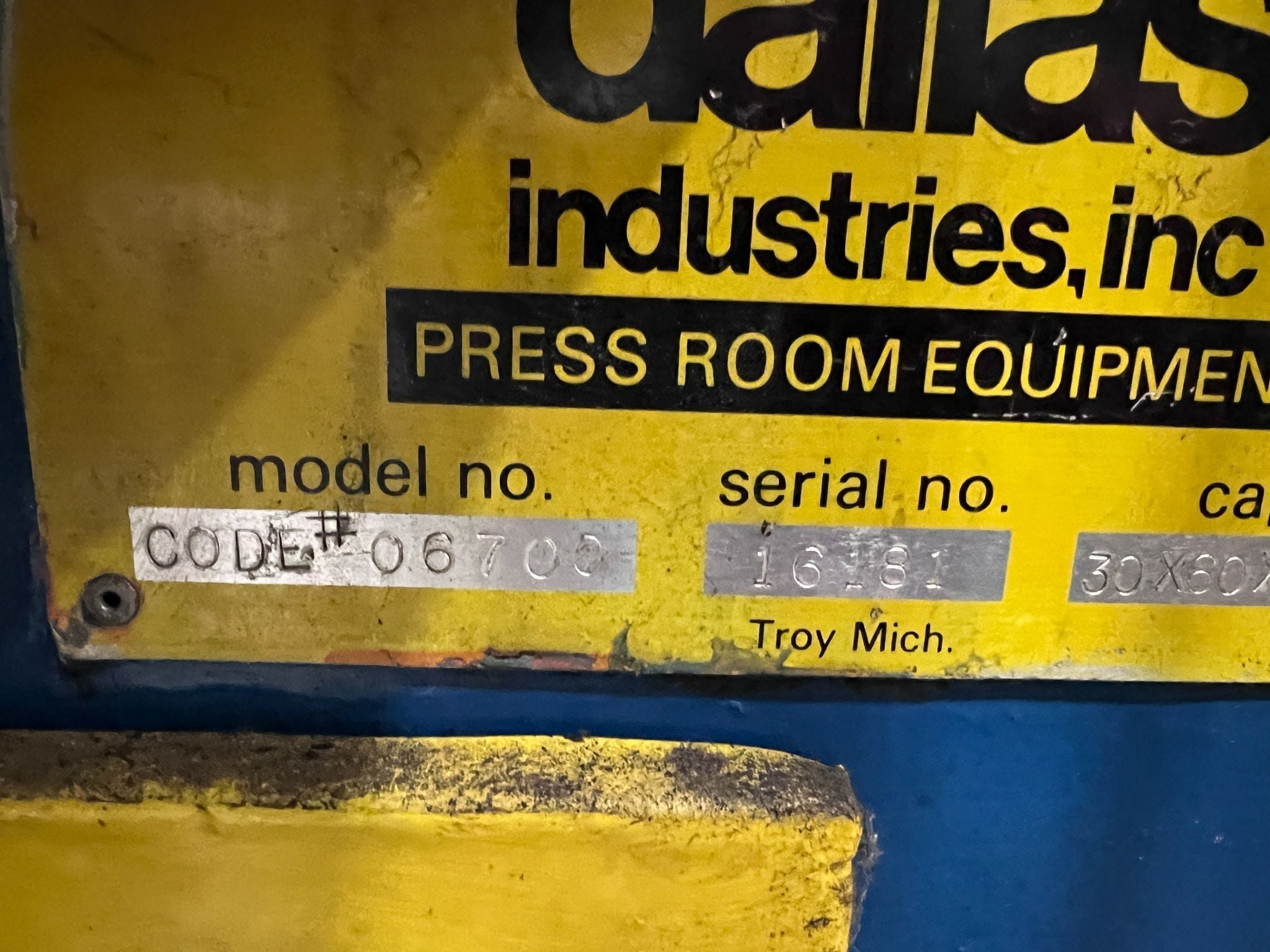 10000 lb. Dallas #06700, motorized uncoiler, 30" width, 60" outside dimensions, 20"-24" ID, 3-leaf, manual - Image 7