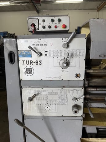24" x 120" Polamco #TUR-63, engine lathe, 18-1800 RPM, 3.5" spindle hole,Steady Rest, (2)chucks,tailstock - Image 4