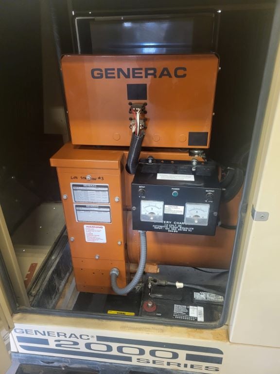 70 KW Generac #2970030100, Natural Gas Generator, 120/240 Volts, 1800 RPM, 3 phase, 107 HP, 88 kVA, 16 hours - Image 10