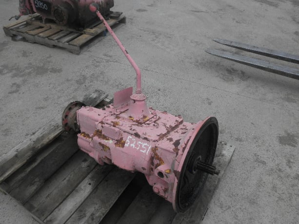 Fuller #RT610-317-220, Transmission - Image 2