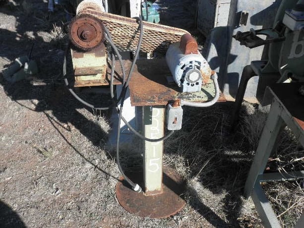 Grinder, 1 HP, 115/230 V, on stand - Image 1