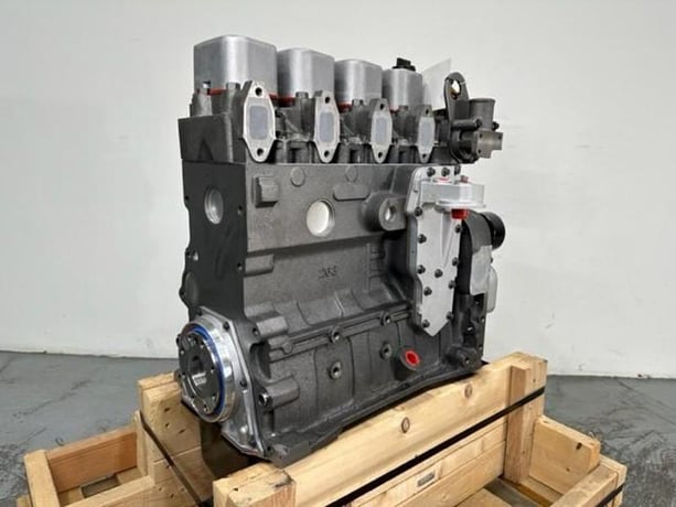 125 HP Cummins 4BT3.9, Diesel Long Block Engine, New - Image 2