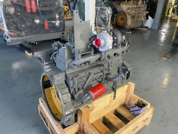 158 HP Komatsu S6D95, Complete Diesel Engine, Rebuilt - Image 3