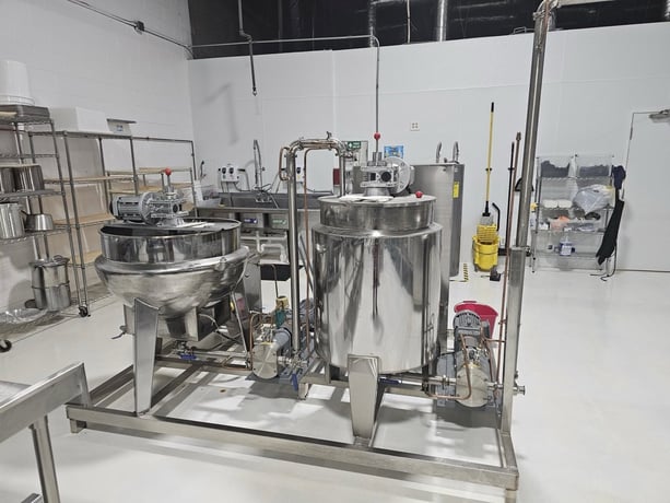 Henan #MY150, fully automatic gummy production line, deposits 20 gummies per cycle 2-6 grams, 2022 - Image 2