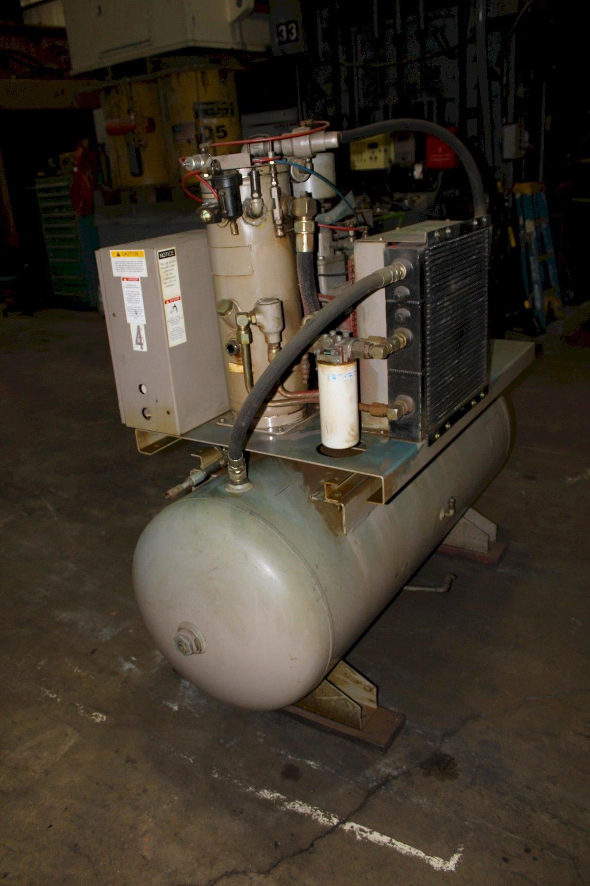 20 HP Leroi, rotary screw air compressor, 85 cfm @ 200 psi, 120 gallon surge tank - Image 6
