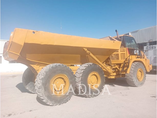Caterpillar 725, Articulated Truck, 9768 hours, S/N: B1L00174, 2005 - Image 4