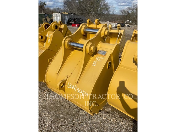 Rockland Inc 42" B LINKAGE ROCKLAND BUCKET, Bucket, S/N: 188239, 2021 - Image 3