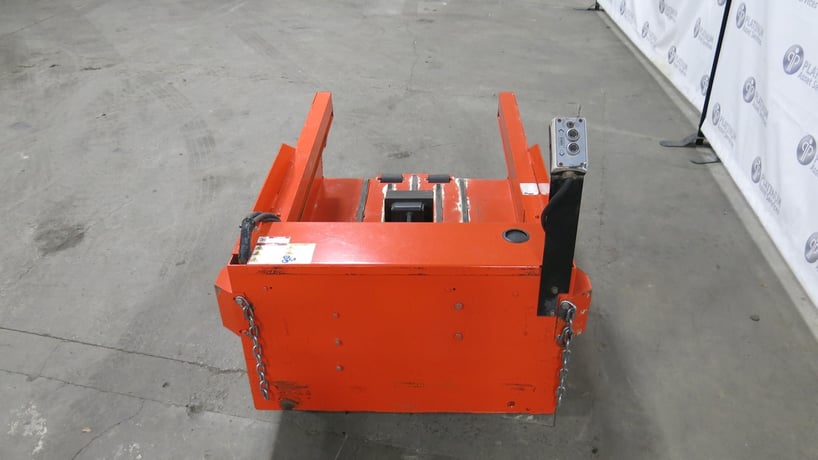 7000 lb. Electric Battery Tugger, Carney Battery Handling #ETA-30-24-FM, 2009 - Image 3