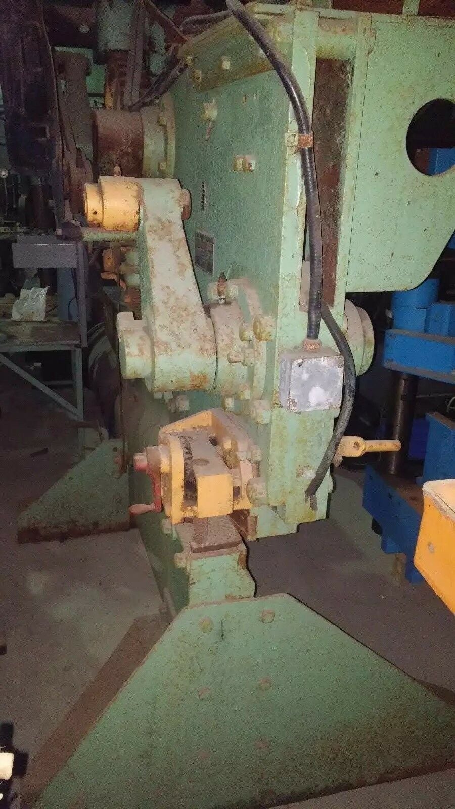 4" x 4" x 1/2" Craig & Donald, ironworker, 70 ton, 18" gap throat, 1.5" round & squaring bar shear, 9" x 3/4" - Image 2