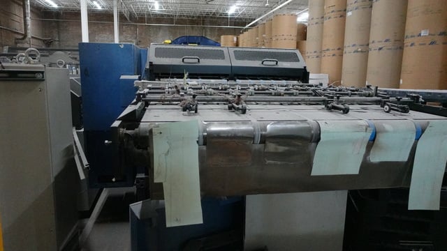 56" Grafech Engineering, Roll sheeter, 56" Web width, 40.25"-23.5" repeat length, 14400 IPH, 460 V, 2001 - Image 9