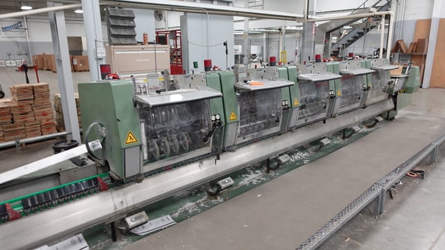 Muller Martini #Bravo-Plus, Automatic Saddle Stitcher, (5) Pockets, (2) Cover Feeders, 6-Position Gatherer - Image 4