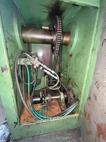 25000 lb. Rowe, uncoiler, 72", 68" face mandrel, hydraulic expansion, holddown roll - Image 3