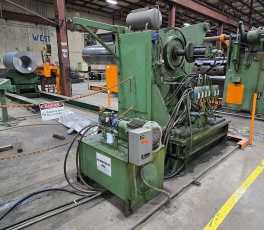 25000 lb. Rowe, uncoiler, 72", 68" face mandrel, hydraulic expansion, holddown roll - Image 4