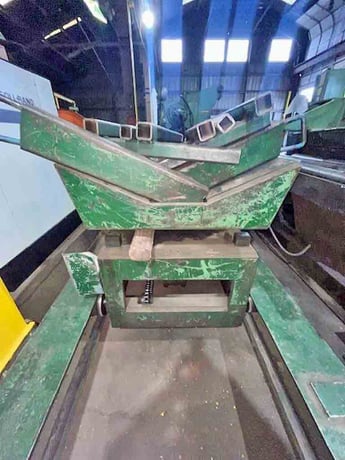 25000 lb. Rowe, uncoiler, 72", 68" face mandrel, hydraulic expansion, holddown roll - Image 7