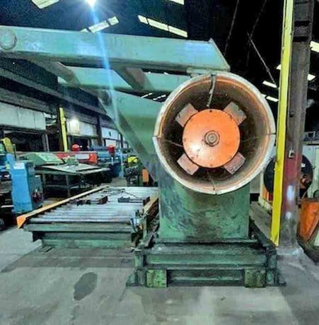 25000 lb. Rowe, uncoiler, 72", 68" face mandrel, hydraulic expansion, holddown roll - Image 10