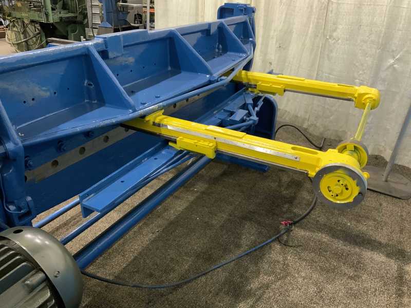 14 gauge x 6' Wysong #1472, mechanical squaring shear, 12 hold downs, 24" back gauge, 2 HP - Image 2