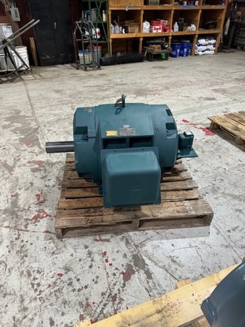 30 HP 670 RPM Reliance/natioinal Machinery Reliance/National Mchy, Frame 444T, open, BB, 460 Volts design D - Image 2