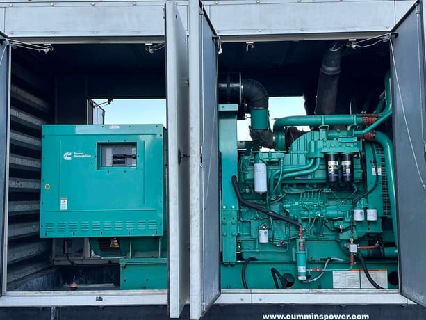 750 KW Cummins #DQFFA, diesel generator set, 277/480 Volts, 468 hours, 1490 HP @ 1800 RPM, QST30-G5 NR2 - Image 4