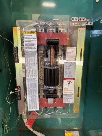 400 Amp. Cummins OTPCC-5712837, automatic transfer switch, 3-pole, 208 Volts, Nema 1, 2005 - Image 3