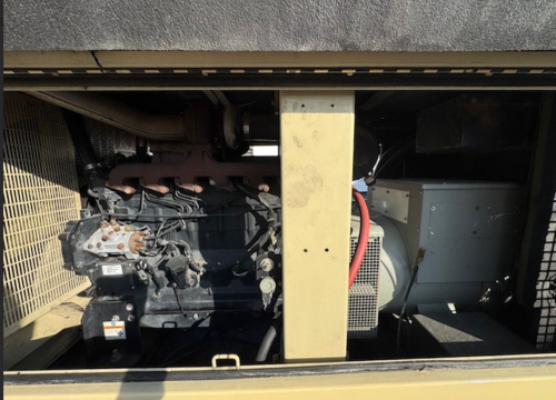 100 KW John Deere #IRG125, diesel rental generator, sound house enclosure, 240/480 Volts, 10857 hours, 2007 - Image 6
