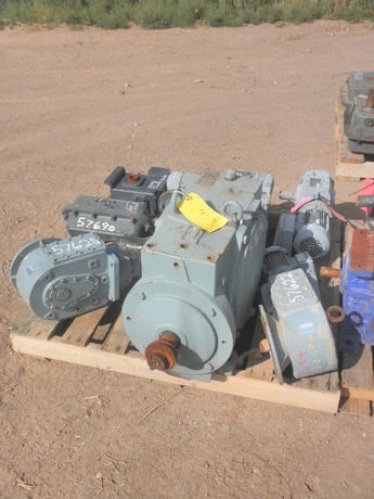 0.33 HP @ 780 RPM, Bauer #DPK782-178WMG, Right Angle Gearbox, 4.10 :1 Ratio, 3200 RPM Output, 1997 - Image 8