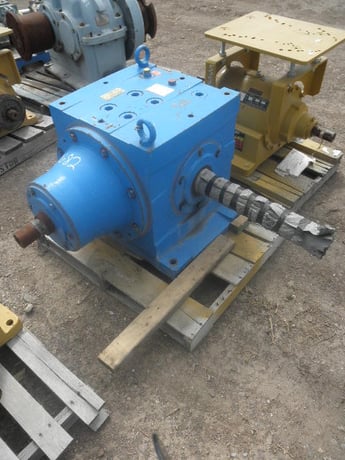 71 HP @ 350 RPM, Flender #KLN-280, Right Angle Gear Reducer Gearbox, 2.92 :1 Ratio, 119.70 RPM Output - Image 2