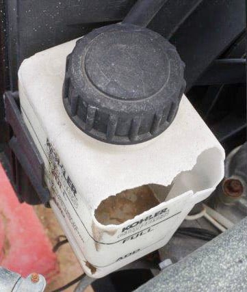 28 HP @ 3600 RPM, Kohler #LH755S, Industrial Engine, 2-cylinder, 12 V, 2008 - Image 6