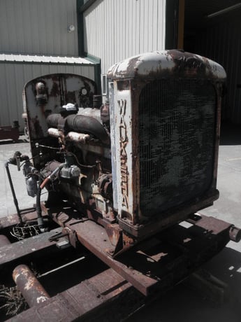 110 HP @ 2000 RPM, Waukesha #135-GZ, Natural Gas Engine, radiator through clutch - Image 3